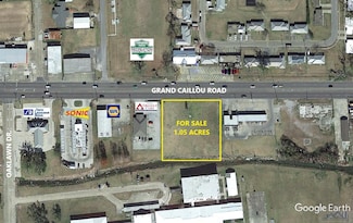1366 Grand Caillou Rd, Houma, LA 70363