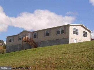 23 Kimberly Estates, Grafton, WV 26354