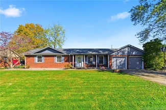 407 Hemlock Rd, Jeffersonville, IN 47130