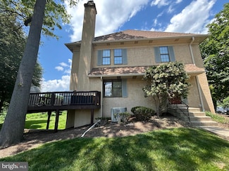 27 Chateau Cir Unit 33, Chesterbrook, PA 19087