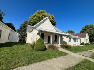 715 N Sexton St, Rushville, IN 46173