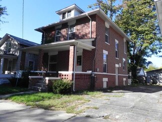 590 E Downer Place, Aurora, IL 60505