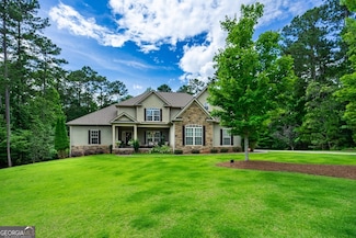 348 Willow Pointe Dr, Lagrange, GA 30240