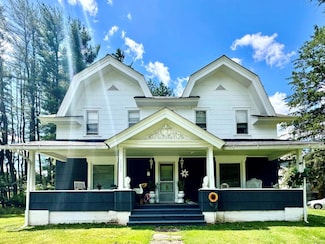 5090 State Route 52, Jeffersonville, NY 12748