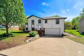 131 E J Frick Dr, Manhattan, KS 66503