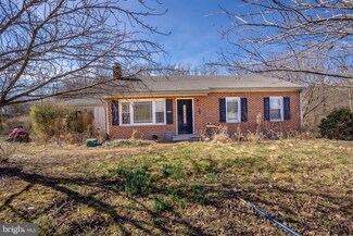 10250 Martinsburg Rd, Hedgesville, WV 25427