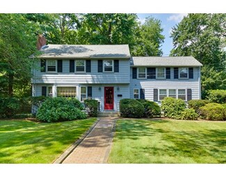 8 Mayfair Rd, Dedham, MA 02026