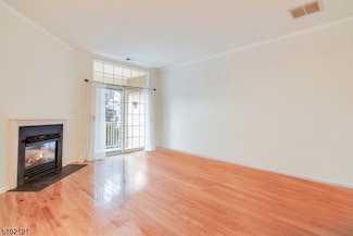 621 Binghampton Ln Unit 26621, Livingston, NJ 07039