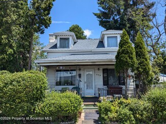 909 Battle St, Scranton, PA 18508