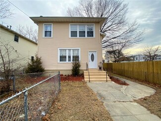 130 Salina St, Providence, RI 02908