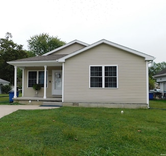 1406 Hillcrest Rd, Bedford, IN 47421