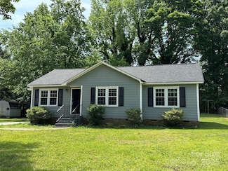 5008 Delivau Dr, Charlotte, NC 28215