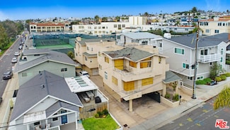 615 11th St, Hermosa Beach, CA 90254