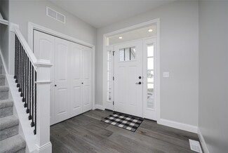 1607 Oliger Dr, Mahomet, IL 61853