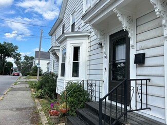 98 Franklin St, Somersworth, NH 03878