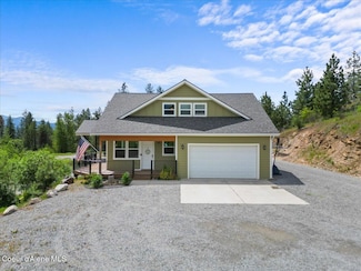9918 N Bluff View Dr, Hauser, ID 83854