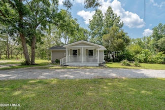 7058 Roseida Rd, Beaufort, SC 29906