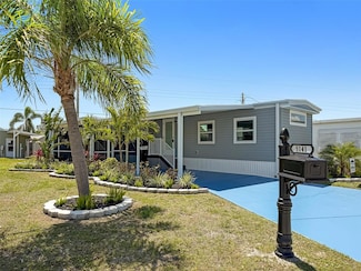 5141 Oakland Hills Ave, Sarasota, FL 34234