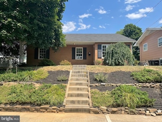 332 Parkway St, Winchester, VA 22601