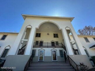 5 W Gardner Pointe, Elizabeth City, NC 27909