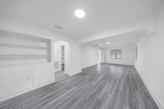 51 NW 118th St, Miami, FL 33168