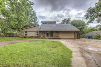 8424 Harp Blvd, Broken Arrow, OK 74014