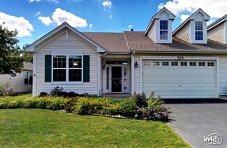 704 Bellevue Cir, Oswego, IL 60543