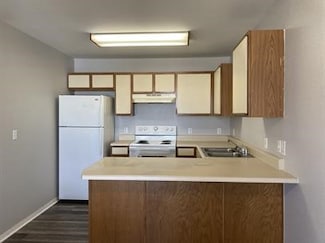 201 S Baggett St Unit 5, Prairie Grove, AR 72753