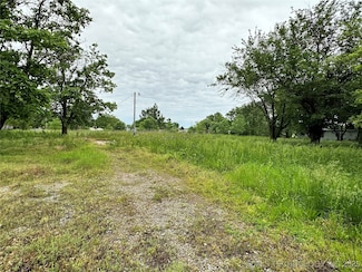 13851 S Valley Rd, Oologah, OK 74053
