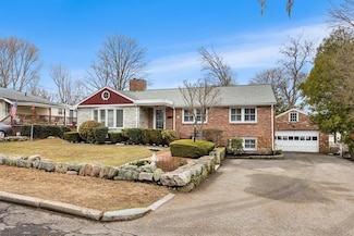 60 Lakeview Ave, Waltham, MA 02451