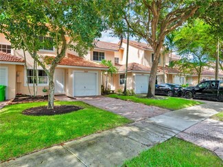 8404 NW 40th Ct, Sunrise, FL 33351