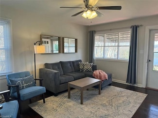 2115 Maple St, Greensboro, NC 27405