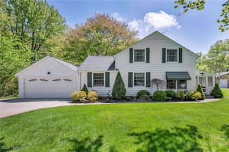 11483 Robson Rd, Grafton, OH 44044