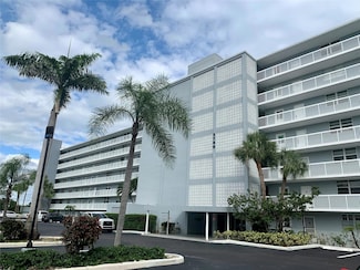5700 NW 2nd Ave Unit 508, Boca Raton, FL 33487