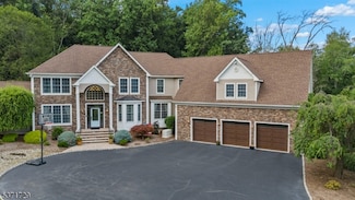 10 Coppola Ct, Montville, NJ 07045