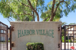 1050 Harbor Heights Dr Unit I, Harbor City, CA 90710