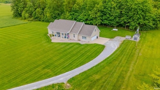 11600 S 700 E, La Fontaine, IN 46940