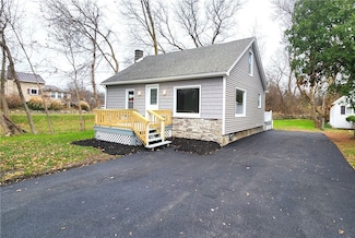 7016 Rush Lima Rd, Honeoye Falls, NY 14472