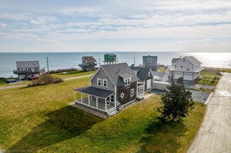 903 Sconticut Neck Rd, Fairhaven, MA 02719