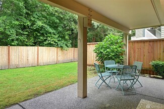 5630 14th Dr W Unit 103, Everett, WA 98203