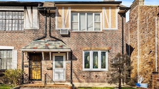 82-60 166th St, Jamaica, NY 11432