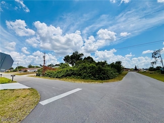 4119 13th St SW, Lehigh Acres, FL 33976