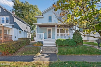 1060 Keyes Ave, Schenectady, NY 12309