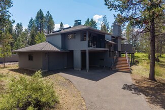 57723 Cherrywood Ln Unit 2, Bend, OR 97707