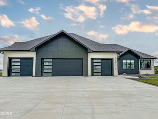 11701 Glacier Rd, Bismarck, ND 58503