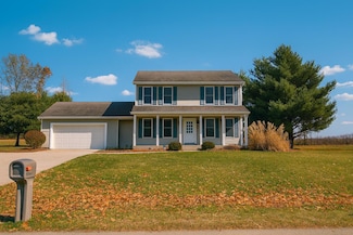 60909 Woodland Dr, Dowagiac, MI 49047