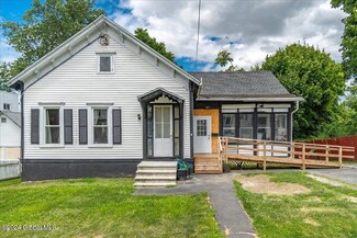 19 Grant Ave, Troy, NY 12180