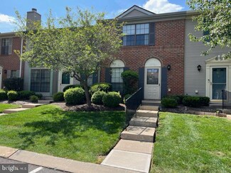 20 Veros Ln, Franklin Park, NJ 08823