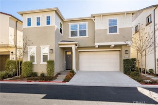 947 Aurora Ln, Costa Mesa, CA 92626