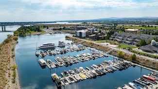 386 Columbia Point Dr Unit 201, Richland, WA 99352